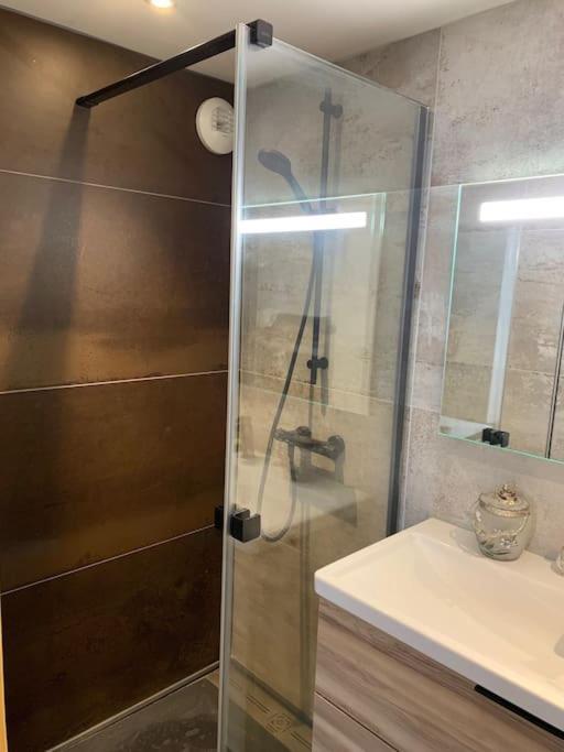 Le Sarana : 75M2, Calme, Belle Vue Avec Terrasse. Apartman Les Deux Alpes Kültér fotó